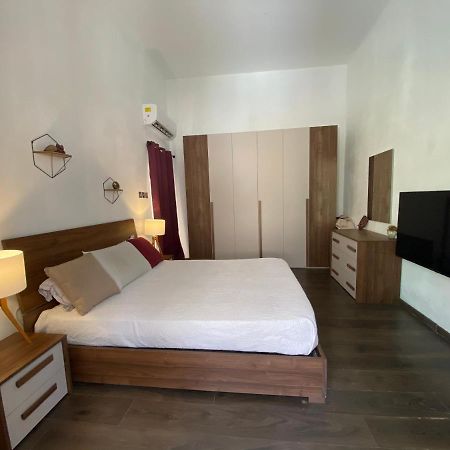 Blue Waters Town House Apartment Tarxien Exterior foto